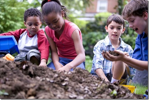 children-while-they-play-725x483