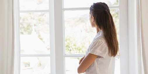 woman-in-windows