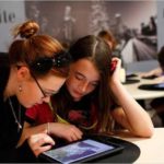 Ολοένα και περισσότερα σχολεία βάζουν το iPad στην τάξη αντί για βιβλία